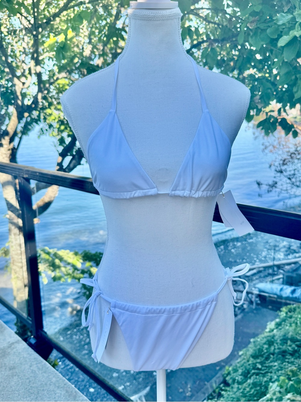Londre NWT White String Bikini M